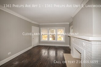 1361 Phelps Ave in Lakewood, OH - Foto de edificio - Building Photo