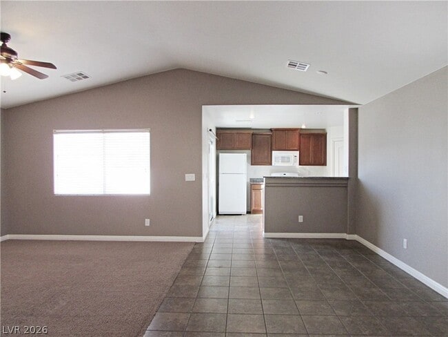 10424 Madagascar Palm St in Las Vegas, NV - Building Photo - Building Photo