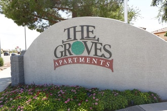The Groves in Mesa, AZ - Foto de edificio - Building Photo