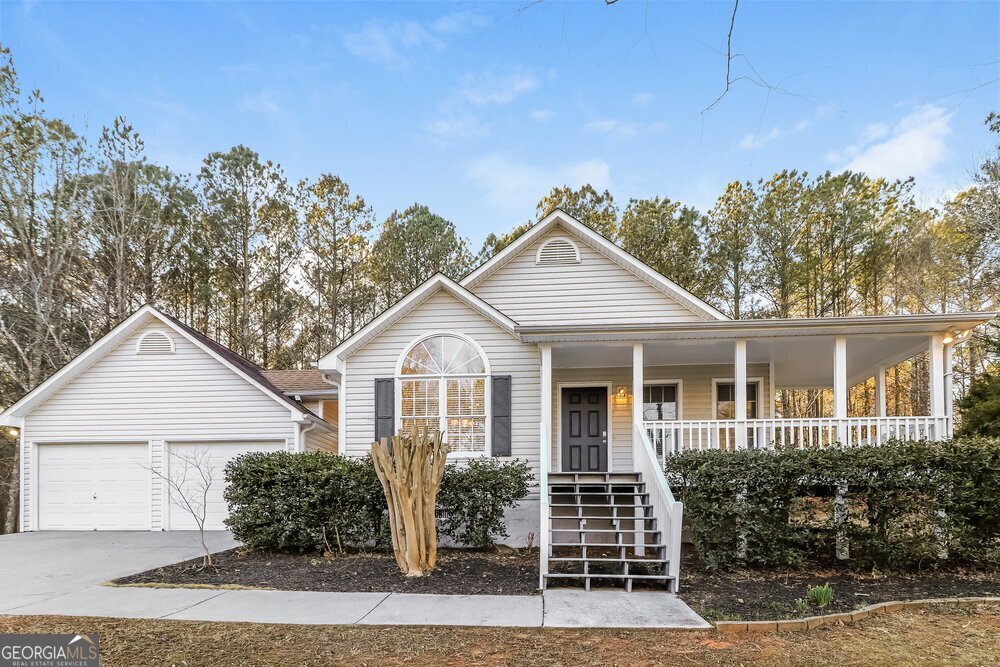 55 Broadlands Dr in White, GA - Building Photo