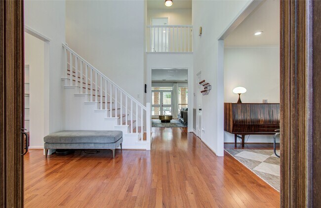 15835 N Barkers Landing Rd