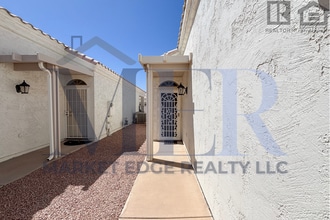 320 S 70th St in Mesa, AZ - Building Photo - Building Photo