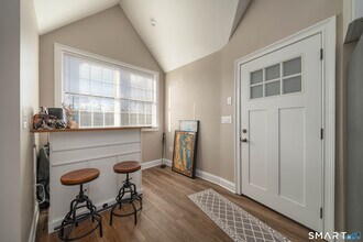 50 York St in Guilford, CT - Building Photo - Building Photo