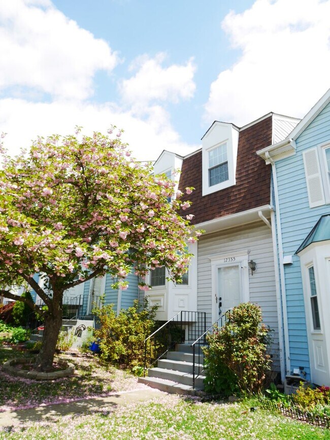 property at 12355 Herrington Manor Dr