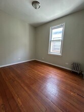 454 4th Ave W in Newark, NJ - Building Photo - Building Photo