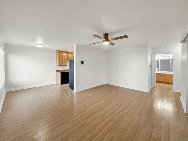 3535 Madison Ave, Unit 109 in San Diego, CA - Building Photo - Building Photo