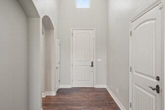 129 Hi Valley in Horseshoe Bay, TX - Building Photo - Building Photo