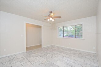 115 Westwood Dr in Daytona Beach, FL - Building Photo - Building Photo