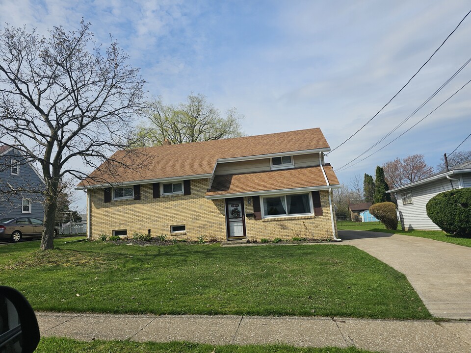 3818 Rice Ave in Erie, PA - Building Photo