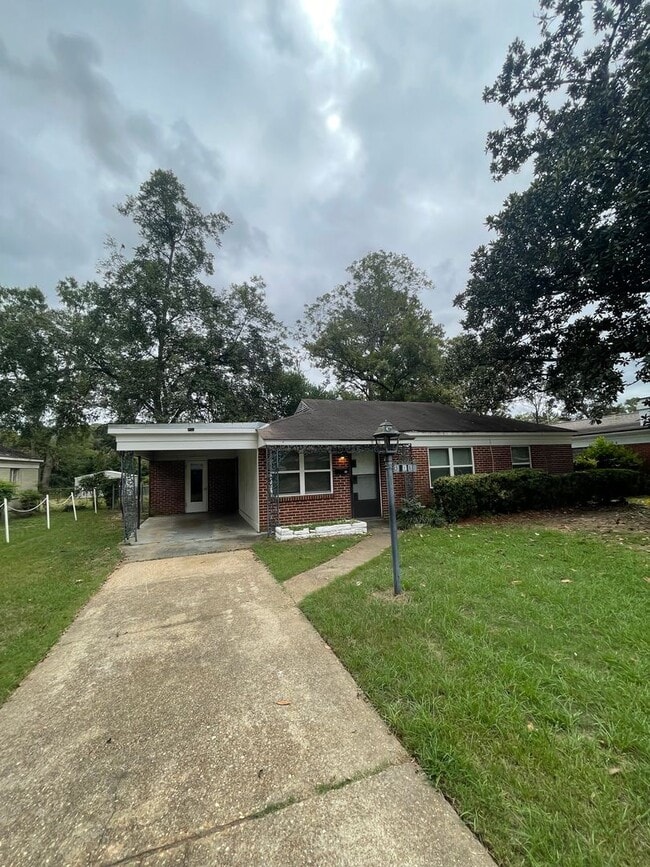 916 Grenada Dr in Montgomery, AL - Building Photo - Building Photo