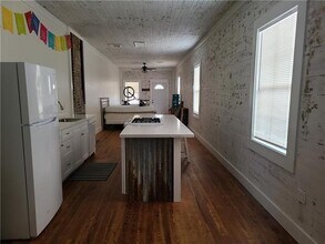 422 Hamilton St in Gretna, LA - Building Photo - Building Photo