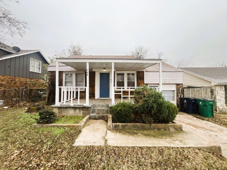 1033 SW 63rd St in Oklahoma City, OK - Building Photo