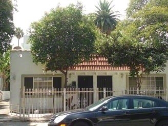 14836 Delano St in Van Nuys, CA - Building Photo