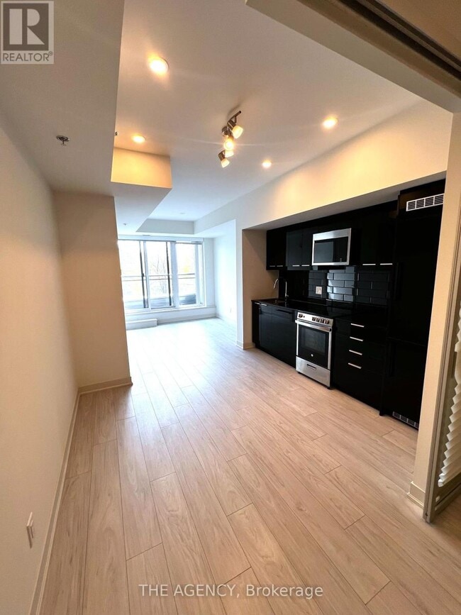 90-390 Glen Everest Rd