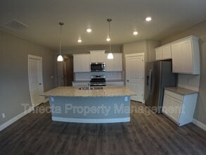 1938 Raindrop Dr in Windsor, CO - Building Photo - Building Photo