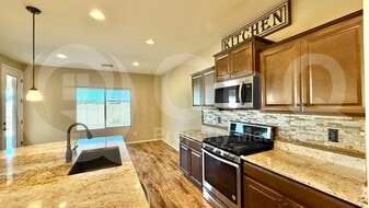 6994 W Springfield Wy in Florence, AZ - Building Photo