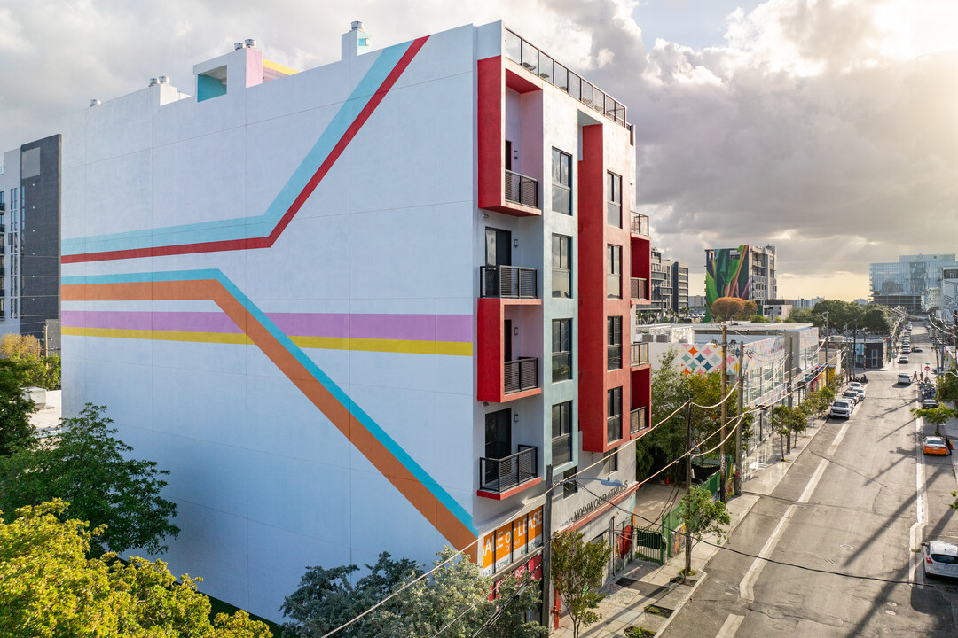 Wynwood Atriums in Miami, FL - Building Photo