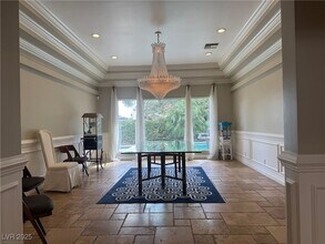 3160 Bel Air Dr in Las Vegas, NV - Foto de edificio - Building Photo