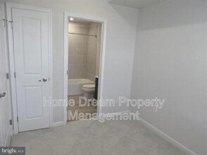 1016 Trestle Dr in Fredericksburg, VA - Building Photo - Building Photo