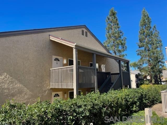 8521 Villa La Jolla Dr in San Diego, CA - Building Photo