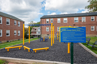 Jenkintown Gardens Apartments in Jenkintown, PA - Foto de edificio - Building Photo