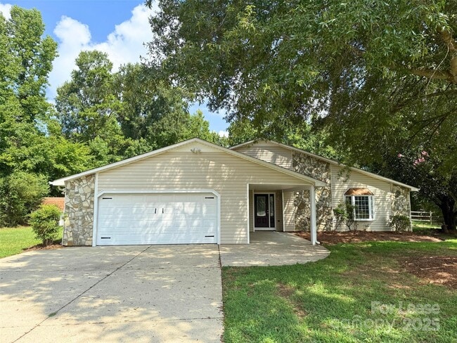 property at 500 Kirby Ln