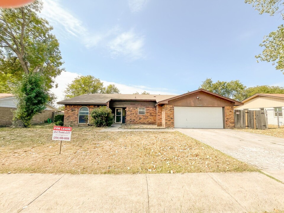 1907 Godman St in Killeen, TX - Building Photo