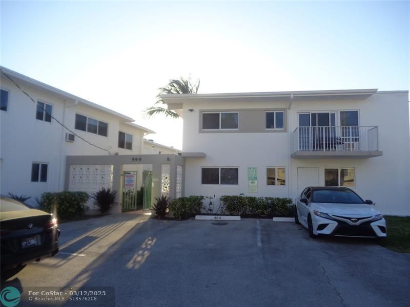 999 S Riverside Dr in Pompano Beach, FL - Building Photo