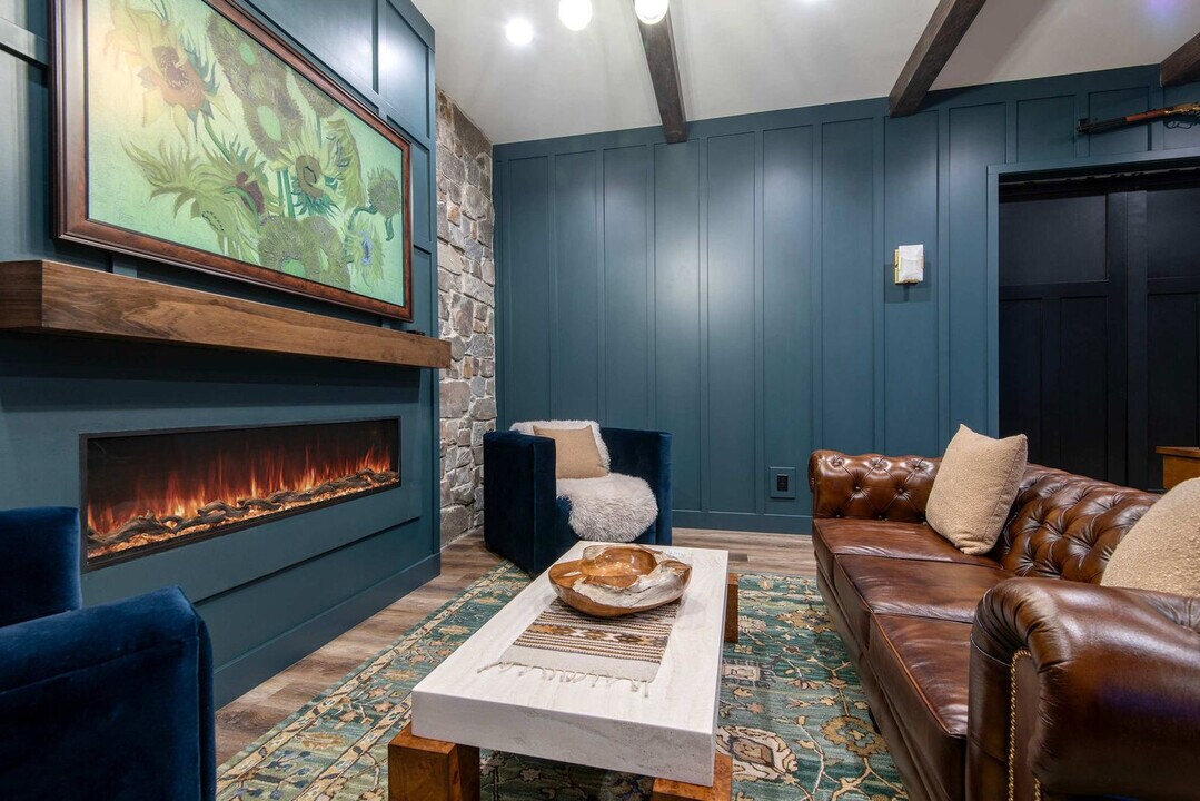 4634 N 1500 E in Tetonia, ID - Foto de edificio
