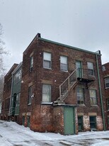 2224 Murray Hill Rd in Cleveland, OH - Building Photo