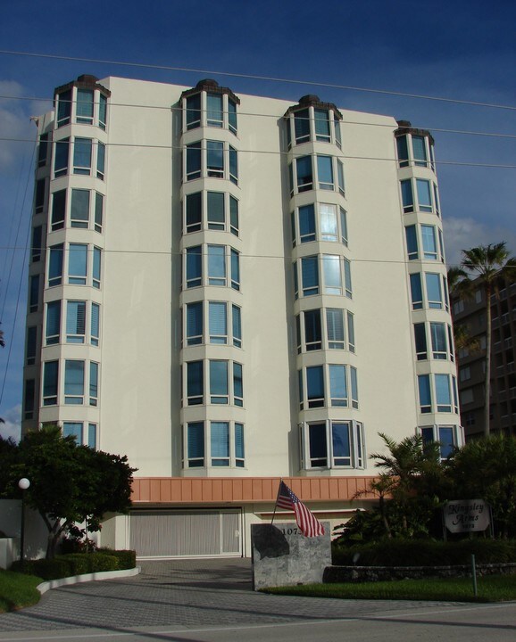 Kingsley Arms Condo in Hillsboro Beach, FL - Building Photo