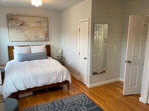 254 Everett St, Unit #3 in Boston, MA - Building Photo - Building Photo