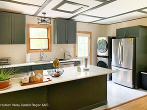 2465 Glasco Turnpike in Woodstock, NY - Building Photo - Building Photo
