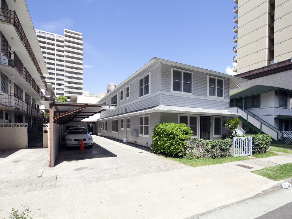 424 Olohana St in Honolulu, HI - Building Photo