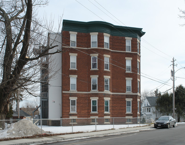 45 Wolcott St in Holyoke, MA - Building Photo - Building Photo