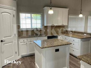 3320 Valley Meadow in Norman, OK - Building Photo - Building Photo