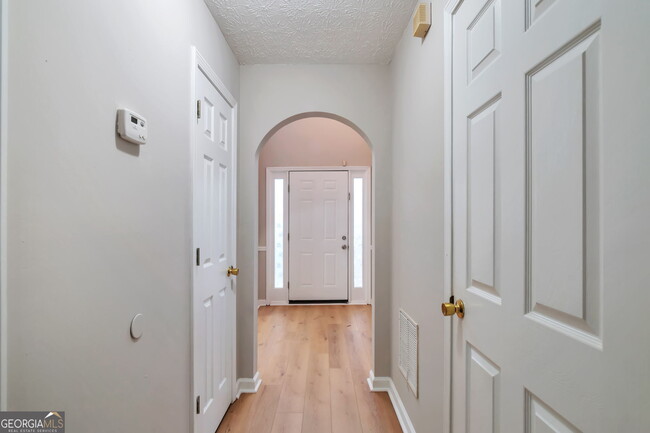 5901 Valley Green Rd in Lithonia, GA - Building Photo - Building Photo