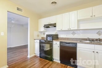 4417 W Knox St in Tampa, FL - Building Photo - Building Photo