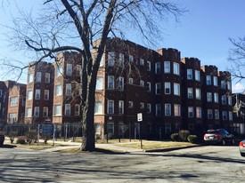 8200 S Evans Ave in Chicago, IL - Foto de edificio - Building Photo