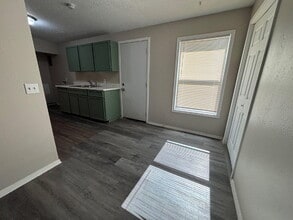 1906 E Baylor St in Lubbock, TX - Building Photo - Building Photo