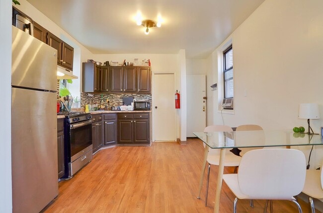 202 Hudson St in Hoboken, NJ - Building Photo - Building Photo