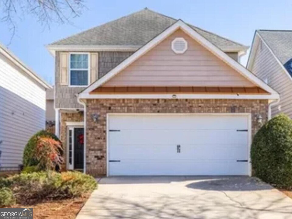 767 Patriot's Point St in Locust Grove, GA - Building Photo