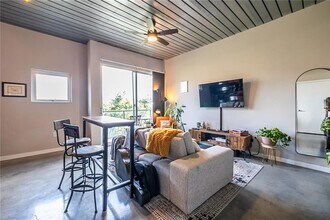 620 Glen Iris Dr NE in Atlanta, GA - Building Photo - Building Photo