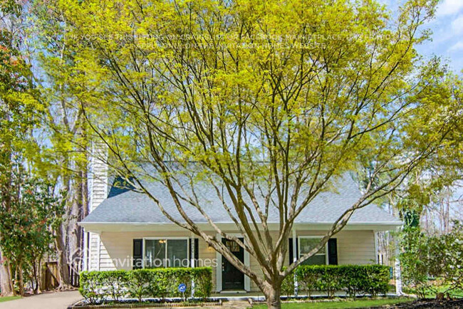 property at 2420 Voyager Cir