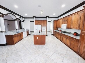 7839 SW 195th Terrace in Cutler Bay, FL - Building Photo - Building Photo