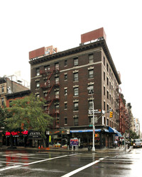 201 East 33rd Street in New York, NY - Building Photo - Building Photo