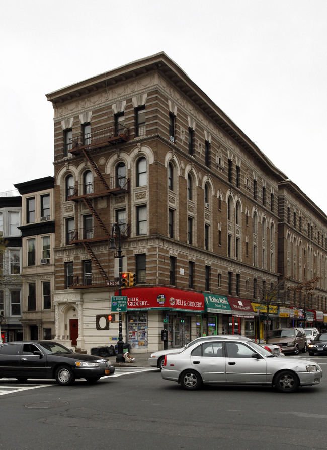 1709-1719 Amsterdam Ave in New York, NY - Foto de edificio - Building Photo