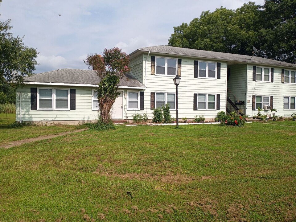 1 Reid St in Portsmouth, VA - Building Photo