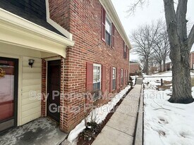161 Ardwick Terrace in Lansdale, PA - Building Photo