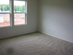 423 Kerriann Ln in Clayton, NC - Building Photo - Building Photo